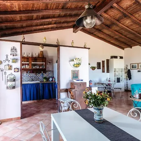 Villa Lorenza Private Caronia